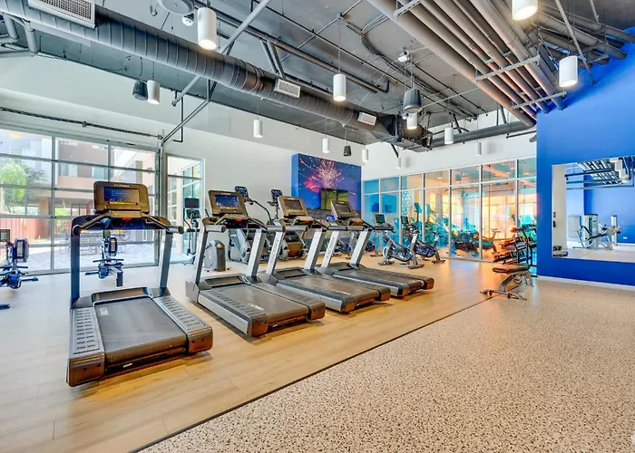 Boulevard Modern 1br Asu Pool Gym 08 *
